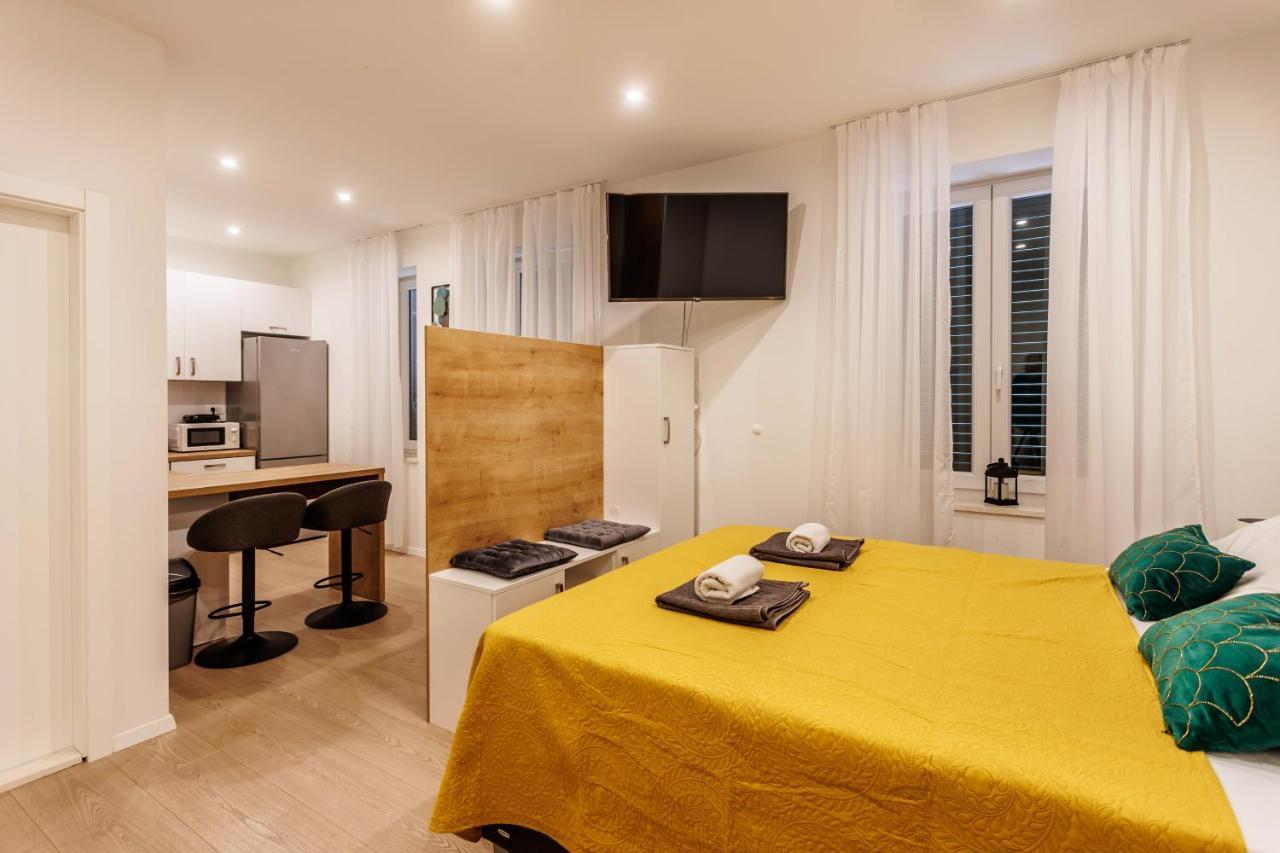 Blue Pearl-Split Town Center Apartament Екстериор снимка