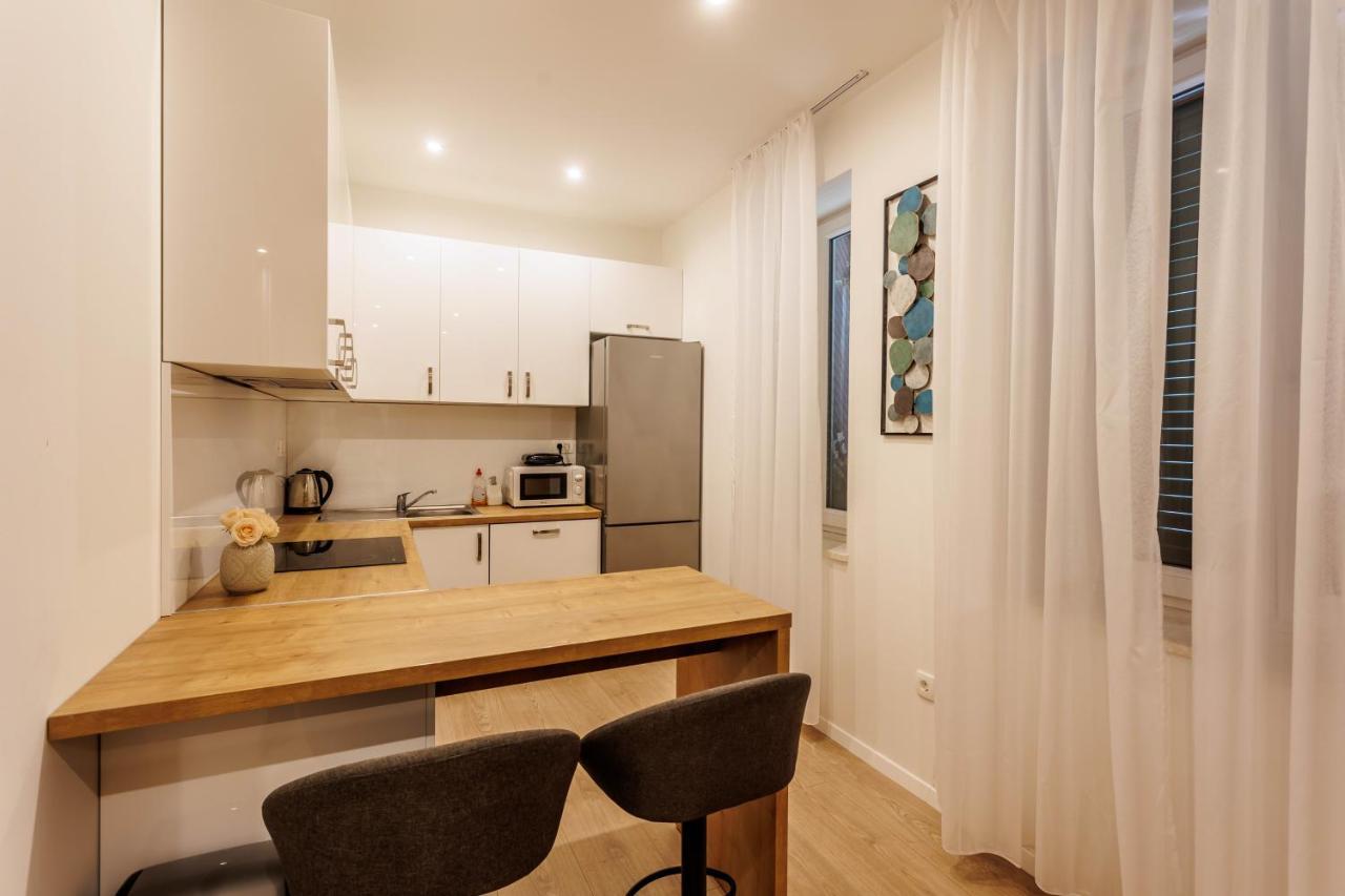 Blue Pearl-Split Town Center Apartament Екстериор снимка
