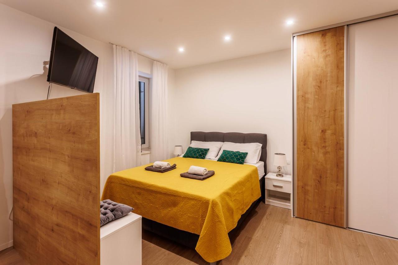 Blue Pearl-Split Town Center Apartament Екстериор снимка